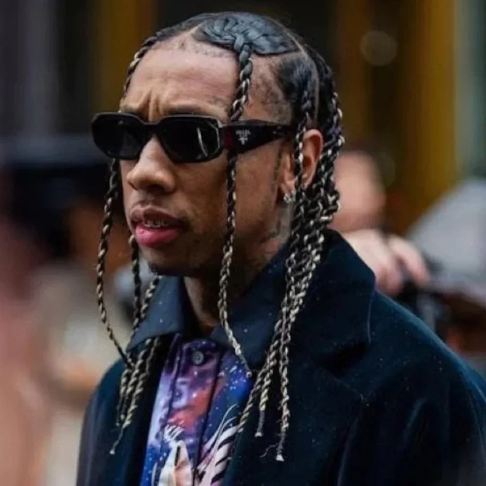 NEW PRADA BLACK SUNGLASSES UNISEX NEW COLLECTION - Picture 7 of 9